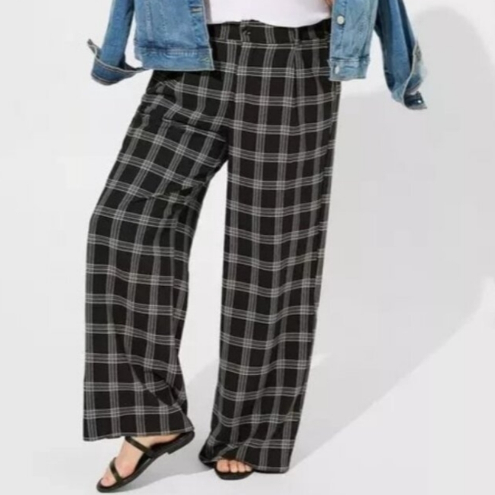 Torrid Black and White Plaid Wide Leg Pants